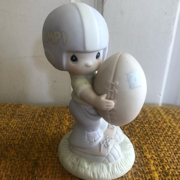 Precious moment Champ football figurine - Picture 2 of 4